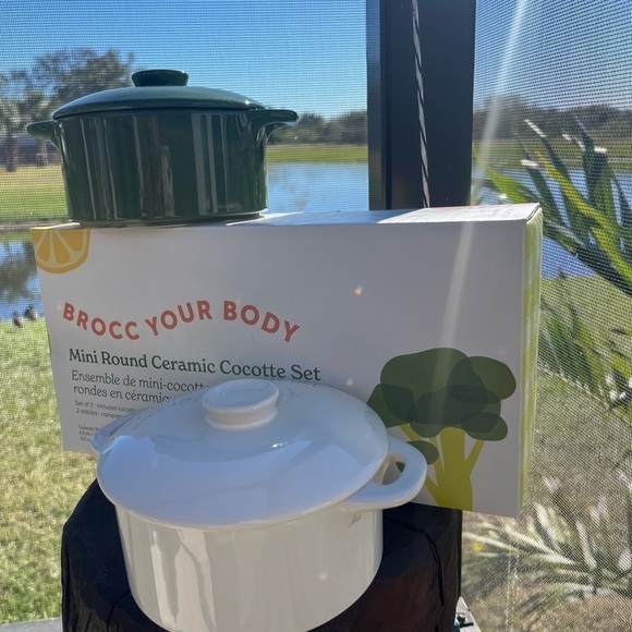 Mini Round Ceramic Cocotte Set - Picture 2 of 12